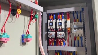 Lắp tủ điện công nghiệp uy tín tận tâm tại Hà Nội