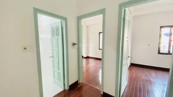 Cho thuê nhà riêng tại Tô Ngọc Vân, Thung lũng hoa Nhật Tân, Tây hồ