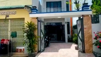 Cần bán gấp căn nhà giáp Bình Chánh 1 trệt 1 lầu 