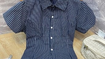  Áo sơ mi kẻ sọc tay bồng cổ điển Gu Nàng