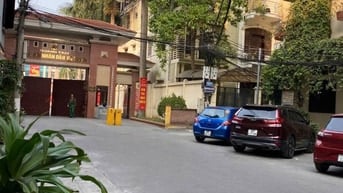 Cho thuê nhà nguyên Căn ngõ 463 Phố Đội Cấn - Ba đình - 14 triệu
