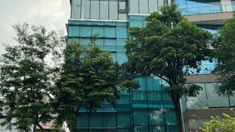 Bán nhà mặt phố Lạc Long Quân, view Lotte, 269m2, MT 9.8m, 79.5 tỷ