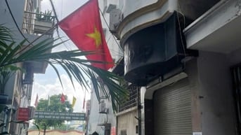 Cho thuê nhà nguyên căn tại số 1 ngõ 188 phố Lê  trọng tấn, thanh xuân