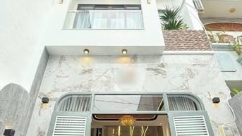 Bán nhà khu ăn uống Q4 Tôn Đản 2tỷ150tr . Sổ hồng riêng chính chủ gửi.