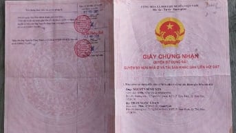 Gia đình cần bán gấp gần chợ gần trường 