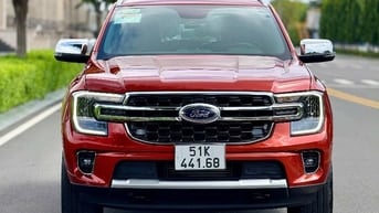 Ford Everest 2.0Diesel 4*2 " Titanium "  • Odo : 30.000 kilomet 
