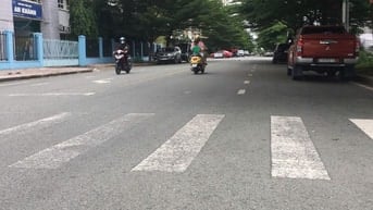 Đất dt:70m (  5 x14m ) Mặt tiền - Bạch Đông Ôn - gần Lương Định Của