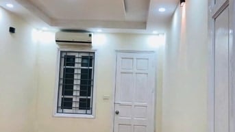 Cho thuê nhà ngõ Cầu Giấy dt 30m x 5t thông sàn, ngõ Kinh Doanh oto đỗ