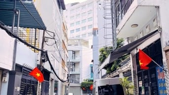 NGUYỄN XÍ BÌNH THẠNH - HẺM 6m - 4.7 x 18 - 3 TẦNG - 9.99 TỶ TL MẠNH 
