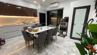Bán nhà 4 tầng phố Văn Cao, 50m2, ngõ ô tô, phân lô, gần phố. 14,5 tỷ