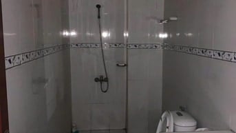 Chính chủ cho Thuê Biệt thự giá rẻ, 2MT 567 Đường Bình Thới giá 40 tr