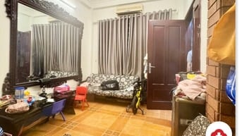 Bán nhà phố Nguyễn Văn Cừ ,5 tầng*33M2,lô góc ,5P ra phố cổ,giá 6,8 ỷ