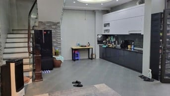 BÁN NHÀ TRONG NGÀY 55m2 Nhà 5 Tầng, Mặt tiền TO Chỉ 12.5 Tỷ.