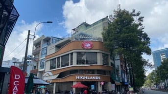 Cho Thuê Nhà Góc 2MT: 3 Tháng 2, Phường 8, Quận 11 - Ngay Ngã 3 Đường
