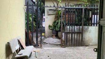 Bán nhà cấp 4 cách đường Nguyễn Duy Trinh 10m P. bình trưng tây Quận 2