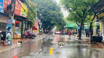 Cho thuê nhà mặt phố Lĩnh Nam - Vị trí đắc địa, tiện nghi đầy đủ.