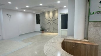 Cho thuê MB KD mặt tiền tòa nhà 8*16. 70 m2. 24 tr. 