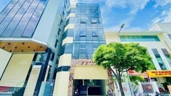 góc 2 mặt tiền view Hai Bà Trưng Quận 1, DT: 5x20m 5 tầng HĐT 100tr