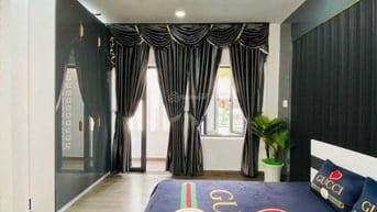 Bán khách sạn Nguyễn Thái Bình, dt 8.2x20m, Hầm 5 lầu st, gồm 30 phòn