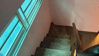 Chính chủ bán nhà mặt phố ,tiện Kinh doanh , giá đẹp hợp lí rất hiếm
