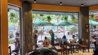 HIẾM! Cho thuê nhà mặt phố Nguyễn Gia Thiều - DT 80M- MT 9M- Giá 35tr