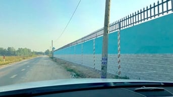 Cho thuê đất làm xưởng ,bãi xe   khu vui chơi giải trí 