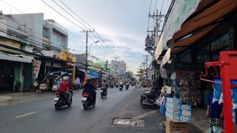 Bán đất lô ( GÓC ) Mặt Tiền Kinh Doanh Q. Bình Tân