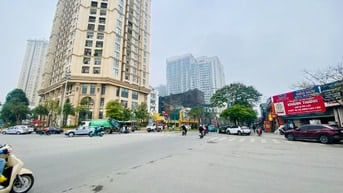 Cần cho thuê 203m² đất - nhà mặt phố Lạc Long Quân. Giáp Lotte Tây Hồ.