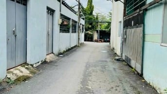 nhà nát 21 đường 42 bình trưng đông