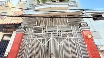 ⭐️Nhà 3 Lầu ngay hẻm xe hơi sau lưng Mặt tiền Nguyên Hồng, P1, Q.Gò Vấ