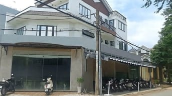 Tòa Nhà Góc 2 MT, Kinh Doanh - CHDV - Văn Phòng. Giá: 18.3 Tỷ/TL (SHR)