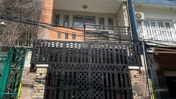 Cho thuê nhà nguyên căn 5.5x16m đường Tô Hiến Thành Phường 13 Quận 10