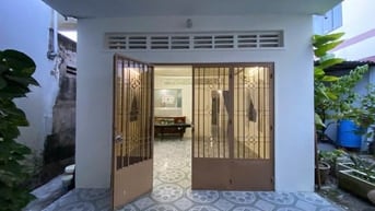 Cần bán gấp căn nhà cấp 4 ở 1/ Đ. Nguyễn Thị Huê  80m2 SHR giá 888tr