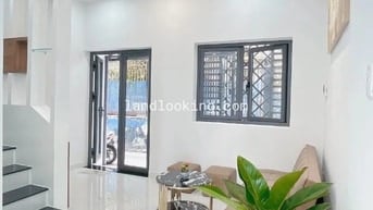 Bán nhà riêng đường Ngô Thị Thu Minh, Tân Bình. Gần chợ Phạm Văn Hai