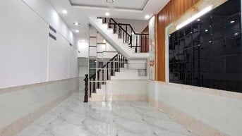 Cần bán gấp căn nhà MT Thiên Hộ Dương GV 56m2 / 1 Tỷ 660tr Sổ Riêng_HC