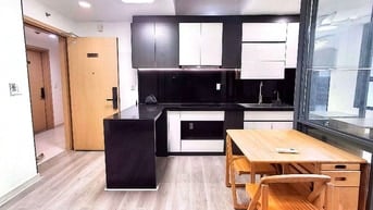 Bán căn hộ M one quận 7 giá 3ty350 có gác