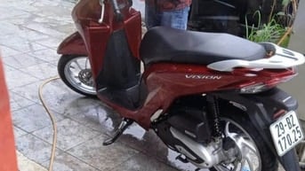 Bán xe máy Honda Vision màu đỏ, đăng ký tháng 12/2021