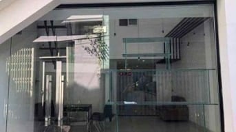 bán nhà 2 tầng _ kiệt ô tô 5m._. đường  Ngô Quyền _cạnh Mường Thanh 