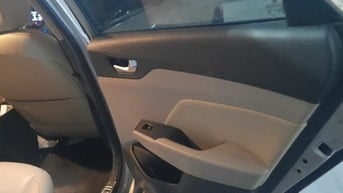 Bán xe accent 2019 số tự động. Ko cửa sổ trời