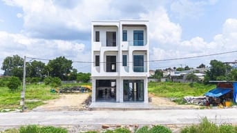 BÁN NHÀ PHỐ 3 TẦNG . NGAY UBNN PHƯỜNG TƯƠNG BÌNH HIỆP <TPHCM.