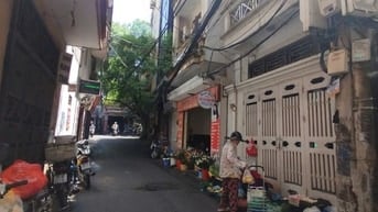 Cho thuê nhà nguyên căn 50m2, 4 tầng đường ô tô Hoàng Hoa Thám.