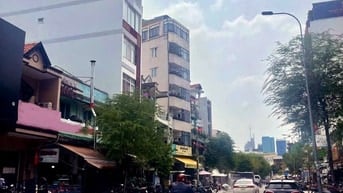 Bán nhà mặt tiền trung tâm TP. HCM, cách Chợ Bến Thành 400m, 6 tầng