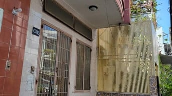 Cho thuê nhà hẻm  vòng xoay Lê Đại Hành  P.10, Q.11 giá 8.5tr