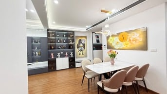 Chủ nhà chuyển công tác muốn nhượng lại căn 3 ngủ Goldmark 