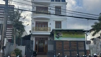cho thuê villa 8 phòng đang kinh doanh spa có giấy phép đầy đủ đà lạt