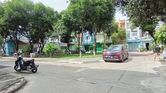 Khu đồng bộ có Công viên - 4x16m, Mercedes Quang Trung -4 tầng, 9.x tỷ