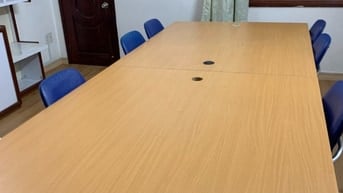 Cho thuê Văn phòng có đầy đủ nội thất, lầu 2 mặt tiền đường Hoa