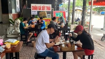 60tr Sang gấp quán cơm + cafe ngay chung cư & 3 trường học – Bình Tân