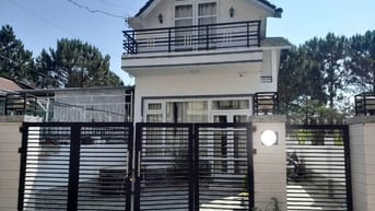 Cho thuê villa 3 phòng phường 8 đà lạt 12 triệu /tháng view đẹp 