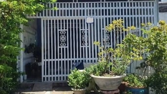 Bán gấp căn nhà 85,tân phú trung dt 90m2 giá 950 triệu, sổ riêng 